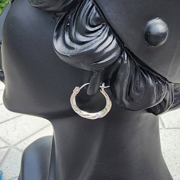 Vintage 14K Fine White Gold Corrugated Round Hoop Earring - Picture 8 of 10